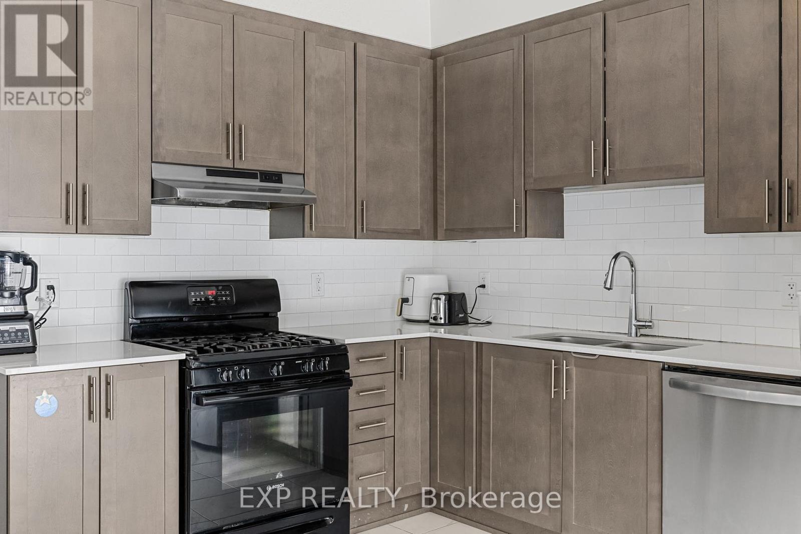 229 Appalachian Circle, Ottawa, Ontario  K2J 6X4 - Photo 14 - X12207947