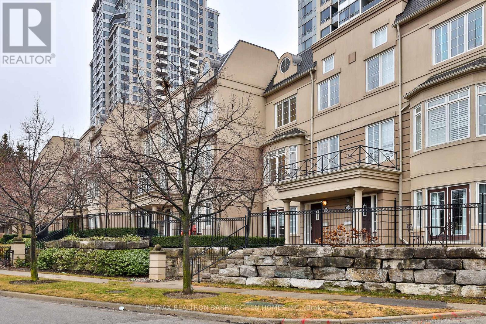Th 10 - 8 Rean Drive, Toronto (Bayview Village), Ontario  M2K 3B9 - Photo 1 - C12207743