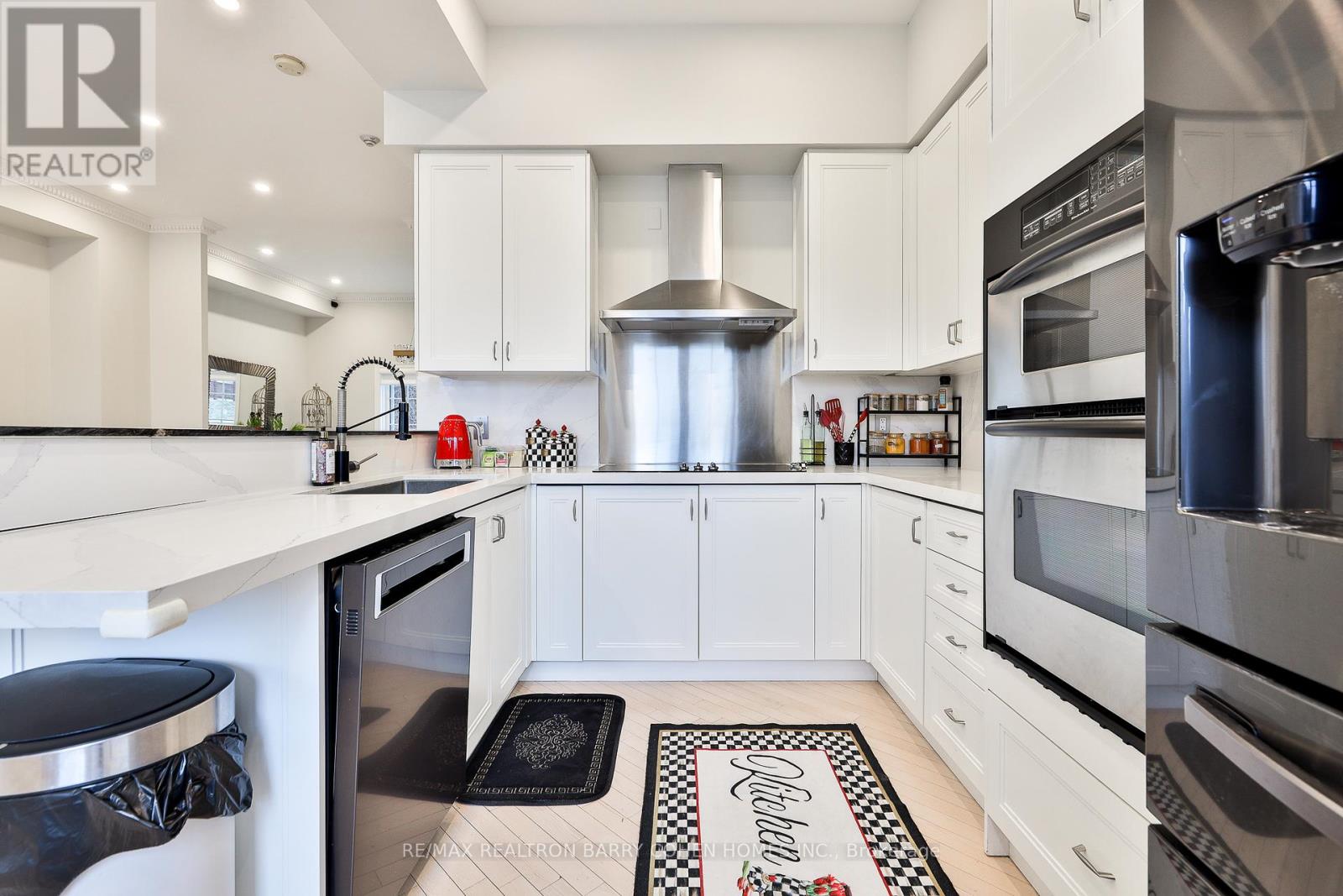 Th 10 - 8 Rean Drive, Toronto (Bayview Village), Ontario  M2K 3B9 - Photo 14 - C12207743