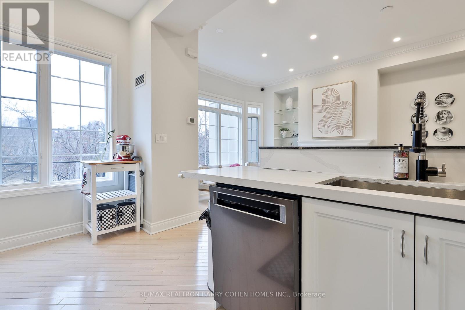 Th 10 - 8 Rean Drive, Toronto (Bayview Village), Ontario  M2K 3B9 - Photo 16 - C12207743