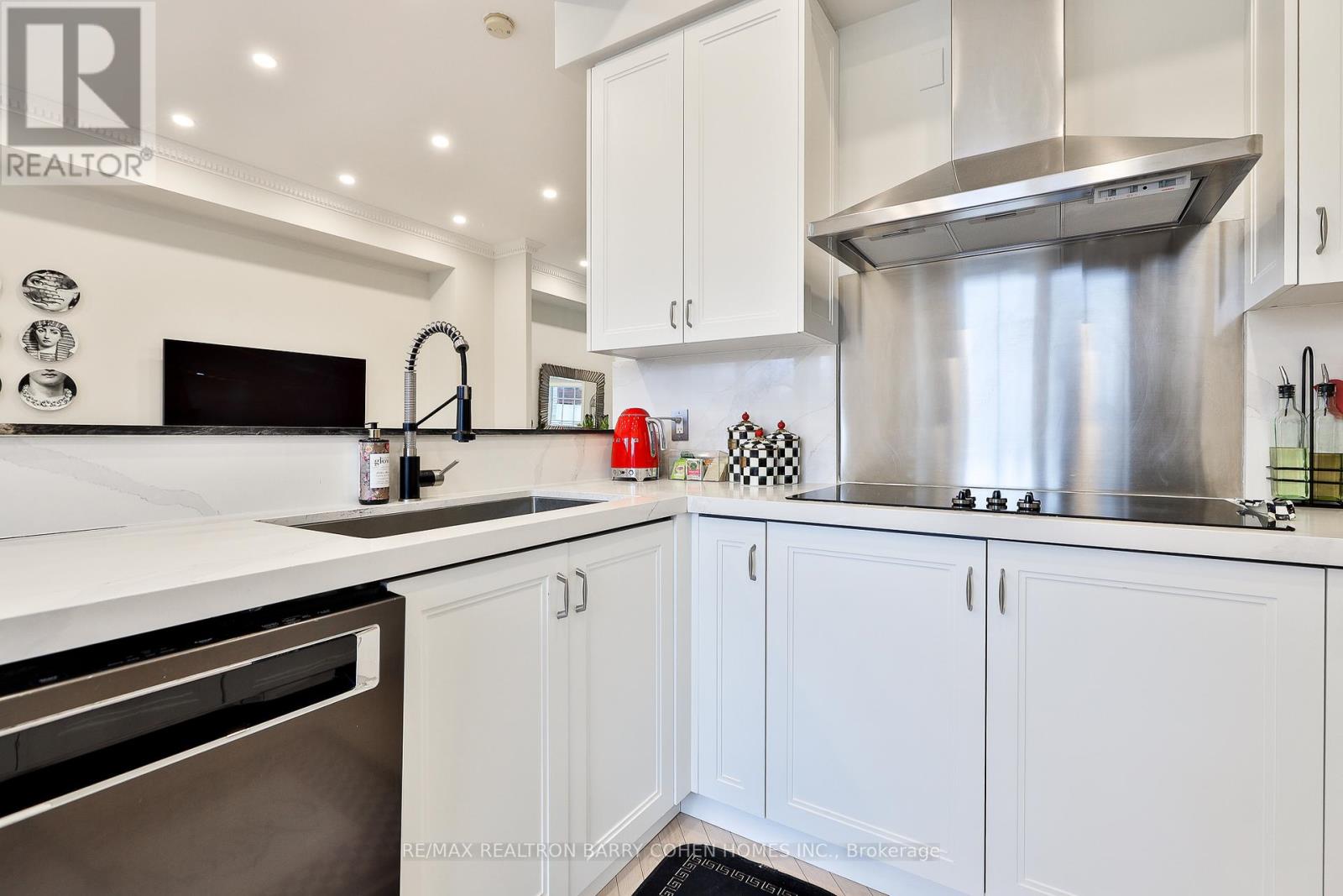 Th 10 - 8 Rean Drive, Toronto (Bayview Village), Ontario  M2K 3B9 - Photo 18 - C12207743