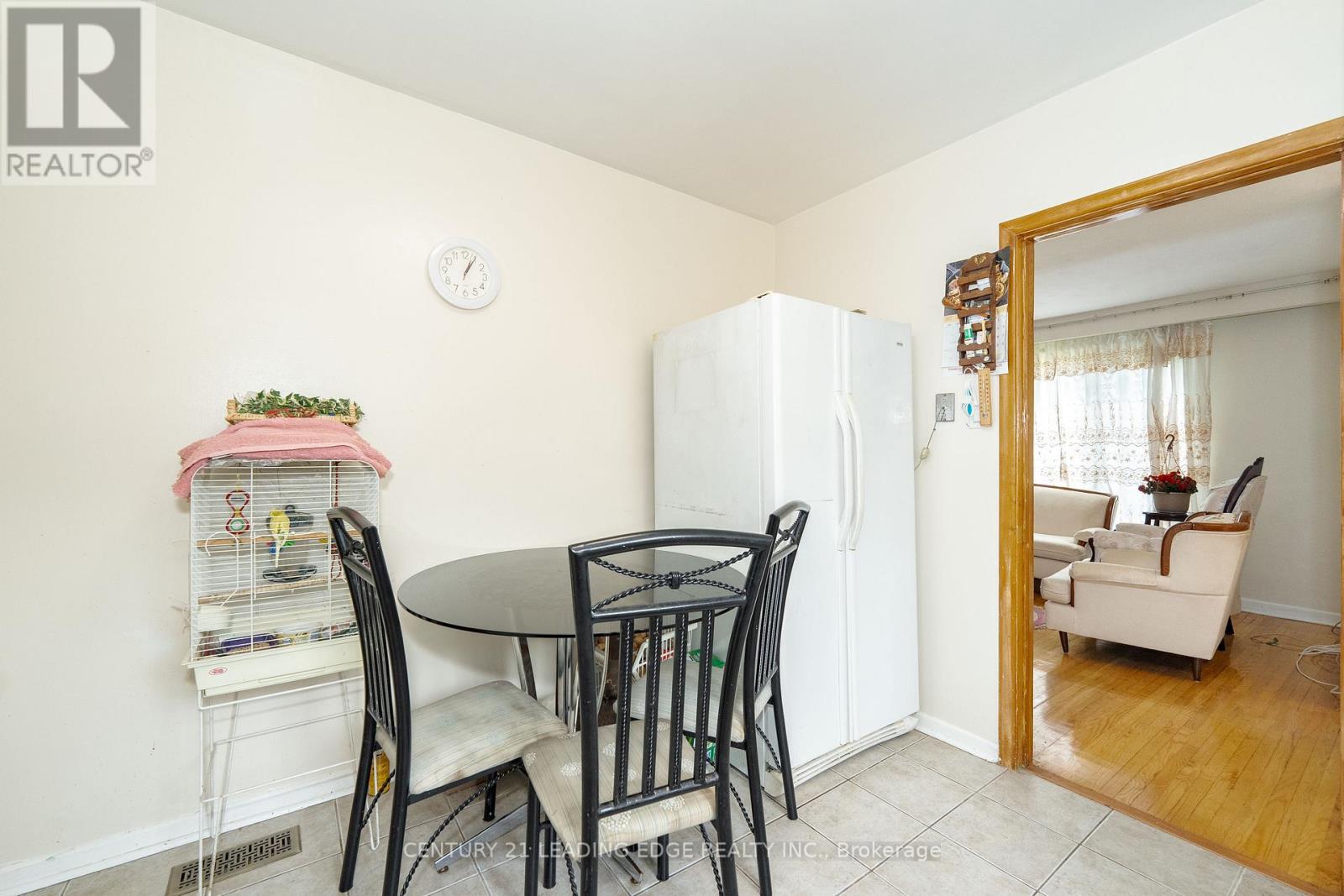 6 Ravenrock Court, Toronto, Ontario  M3A 2Y9 - Photo 12 - C12207815