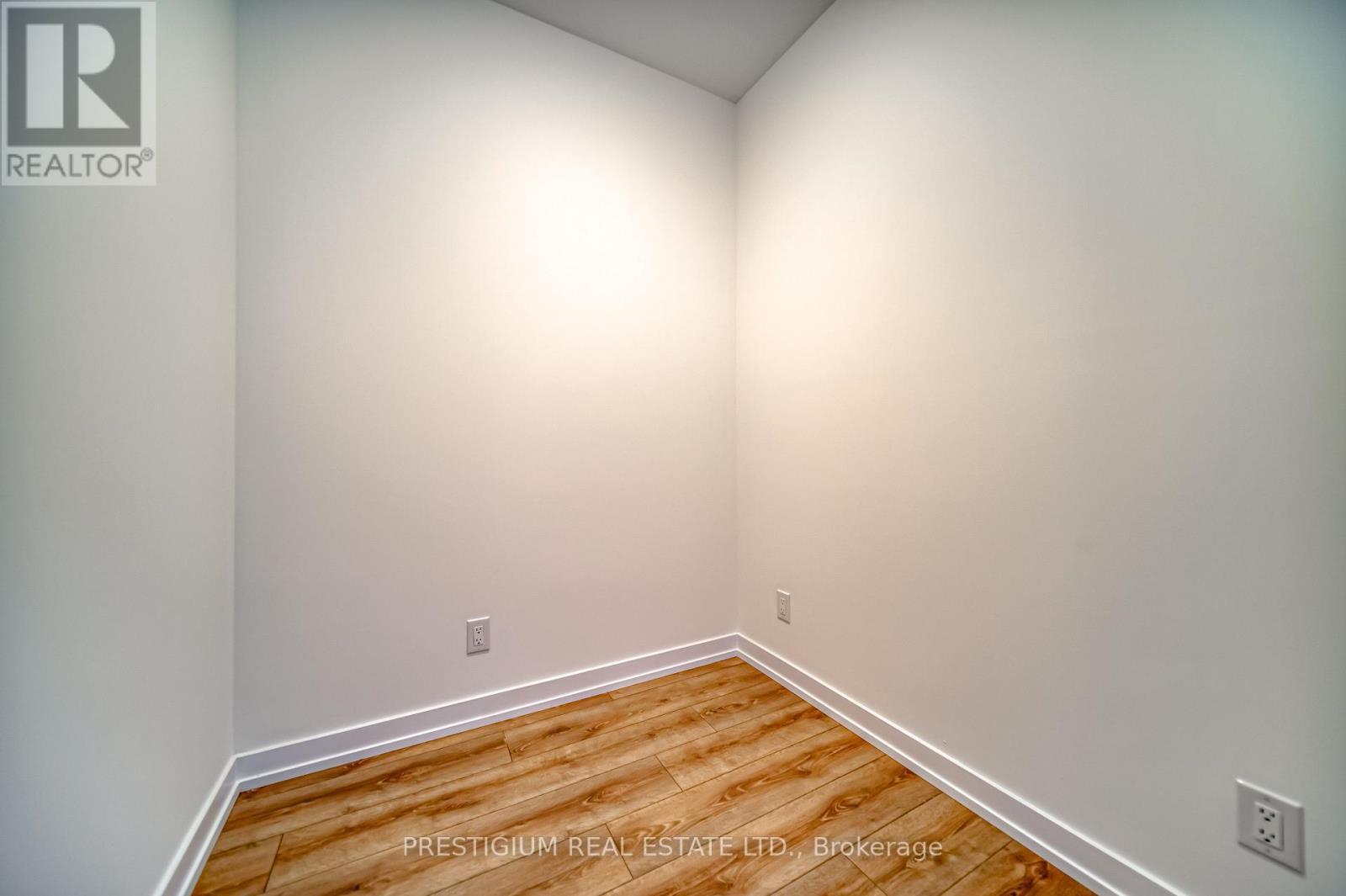322 - 500 Dupont Street, Toronto, Ontario  M6G 1Y7 - Photo 10 - C12207840