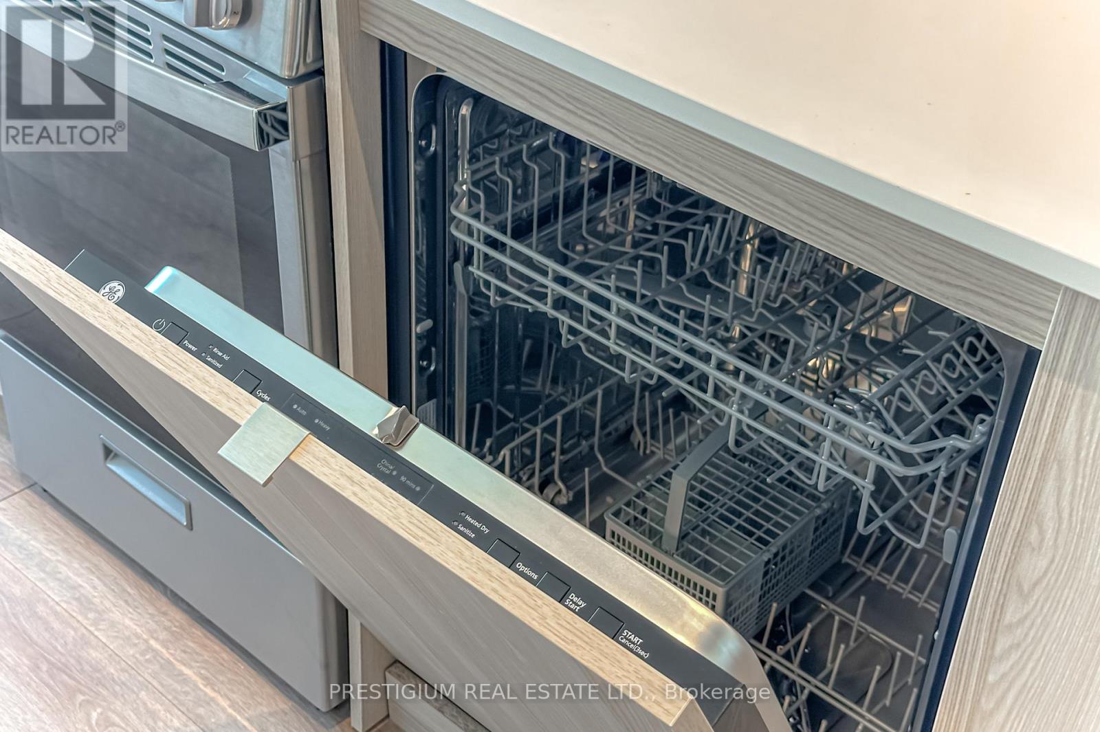 322 - 500 Dupont Street, Toronto, Ontario  M6G 1Y7 - Photo 21 - C12207840