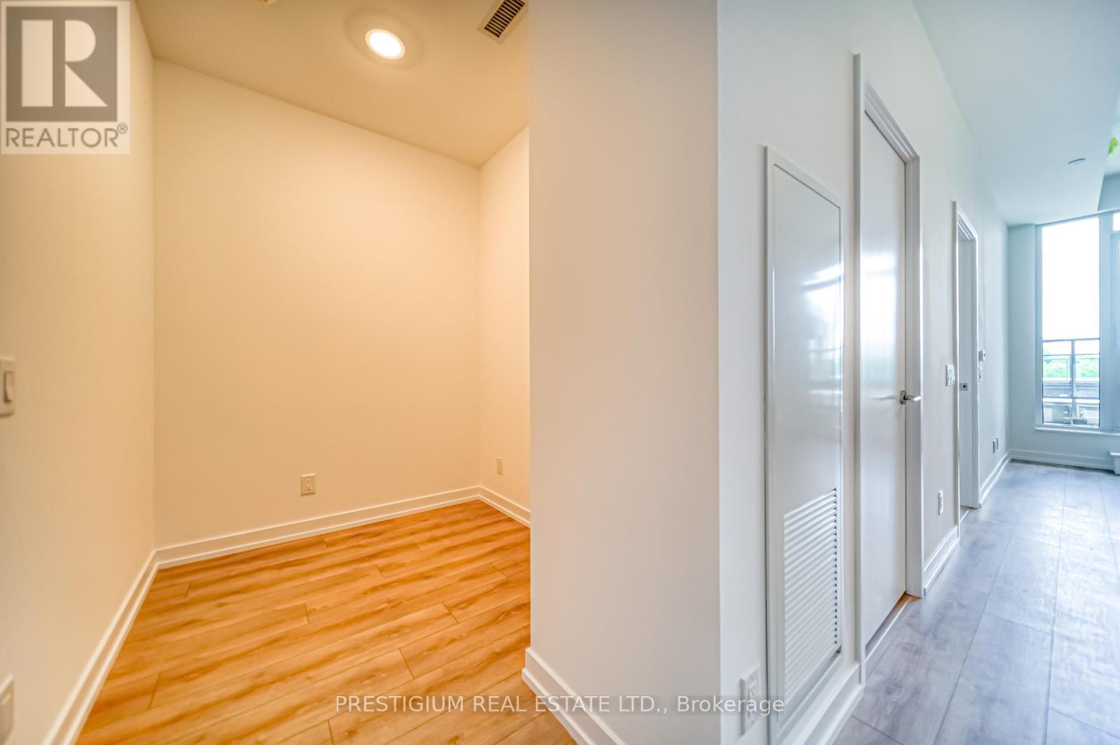 322 - 500 Dupont Street, Toronto, Ontario  M6G 1Y7 - Photo 9 - C12207840