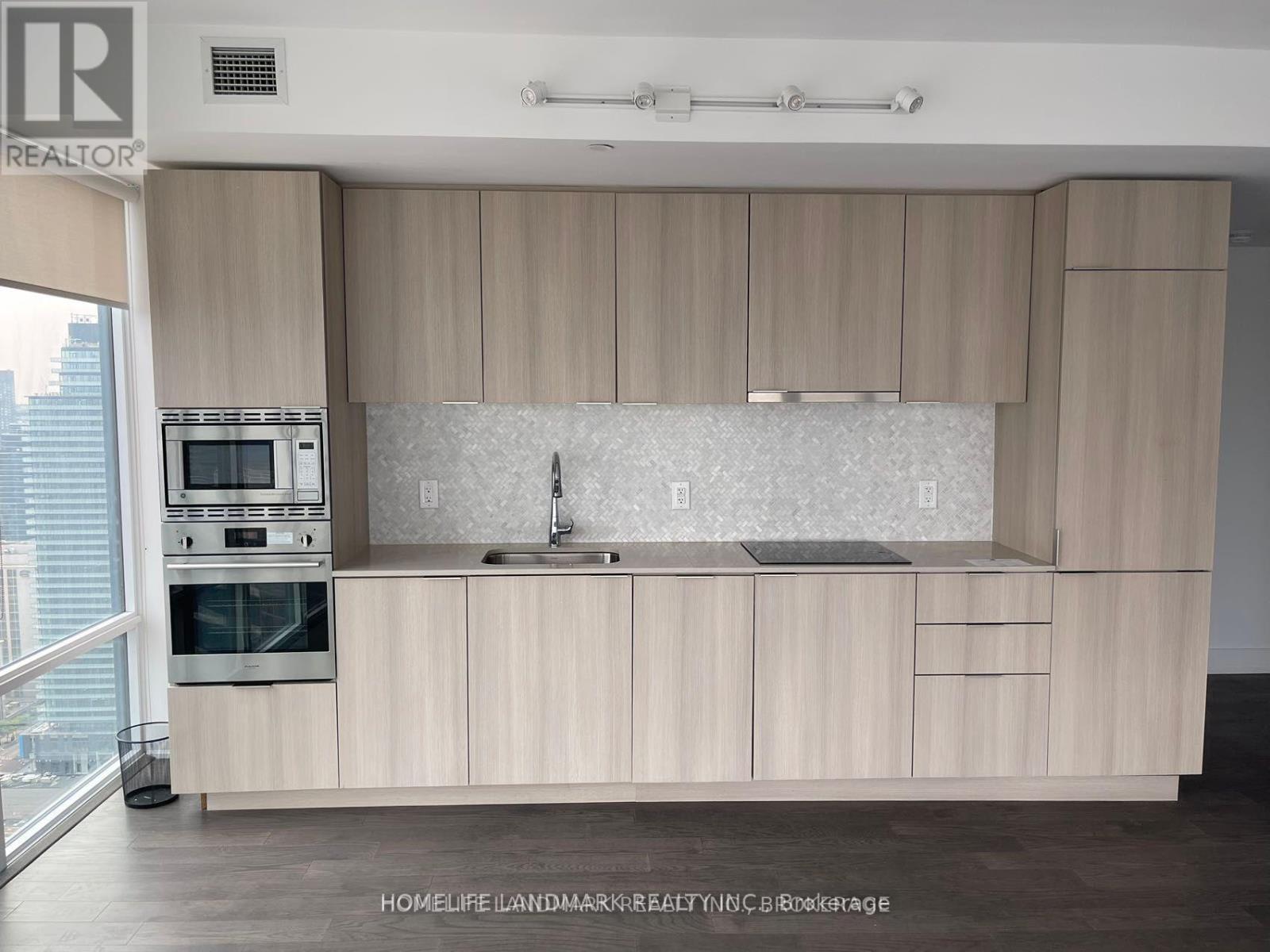 3508 - 955 BAY STREET, Toronto, Ontario