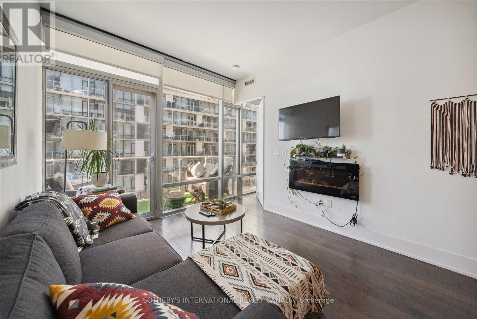 726 - 39 Queens Quay E, Toronto, Ontario  M5A 0A5 - Photo 21 - C12207914