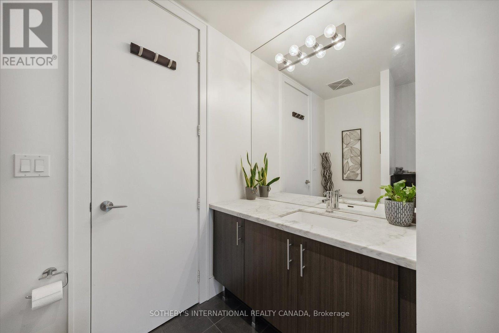 726 - 39 Queens Quay E, Toronto, Ontario  M5A 0A5 - Photo 31 - C12207914