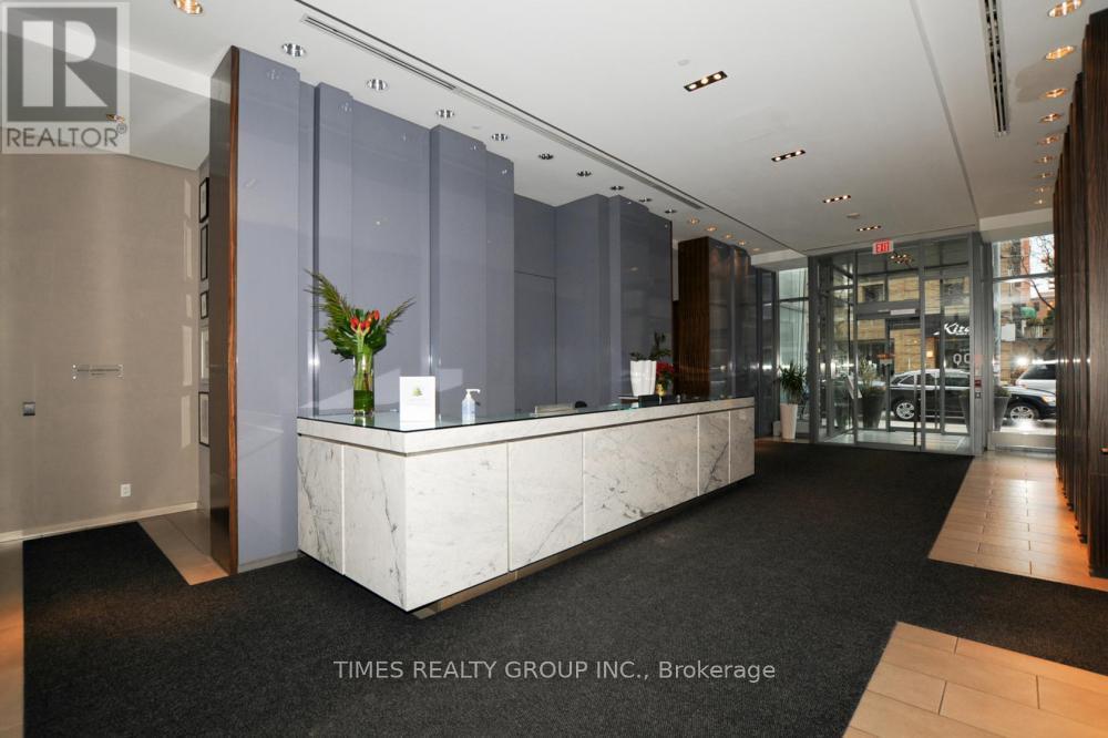 1806 - 33 Lombard Street, Toronto, Ontario  M5C 3H8 - Photo 2 - C12207936