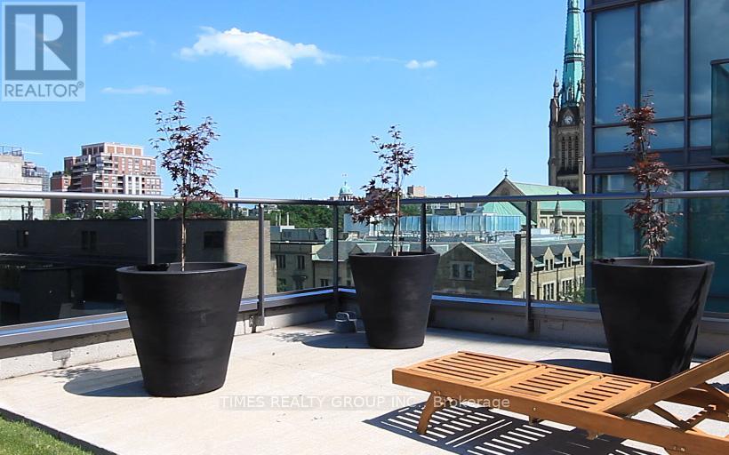 1806 - 33 Lombard Street, Toronto, Ontario  M5C 3H8 - Photo 4 - C12207936