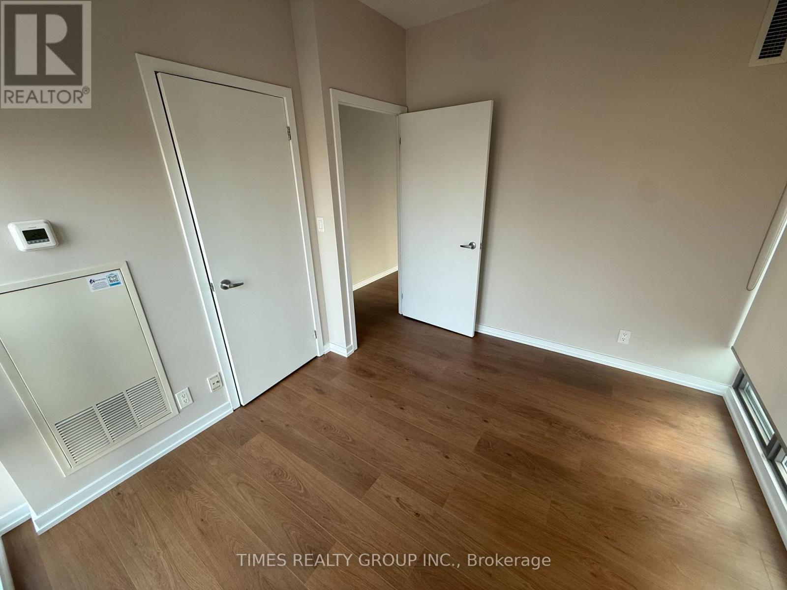 1806 - 33 Lombard Street, Toronto, Ontario  M5C 3H8 - Photo 9 - C12207936