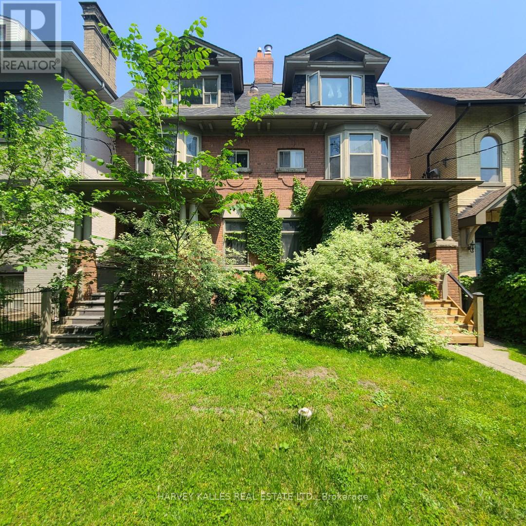 105 PEMBROKE STREET, Toronto, Ontario