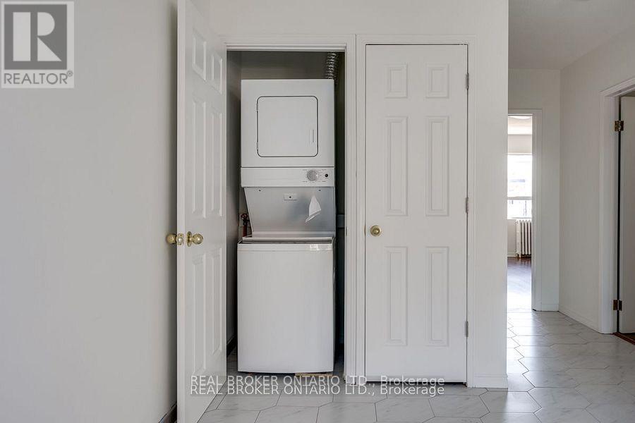 2 - 350 Oakwood Street, Toronto, Ontario  M6E 2W2 - Photo 6 - C12208008