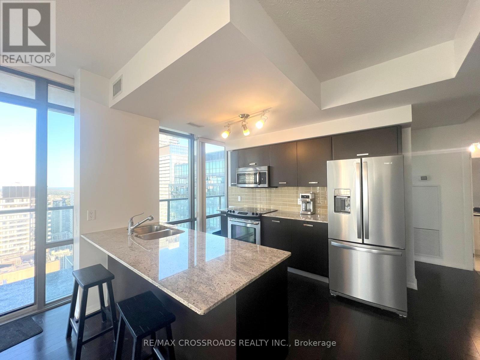 4305 - 832 Bay Street, Toronto, Ontario  M5S 1Z6 - Photo 5 - C12208011