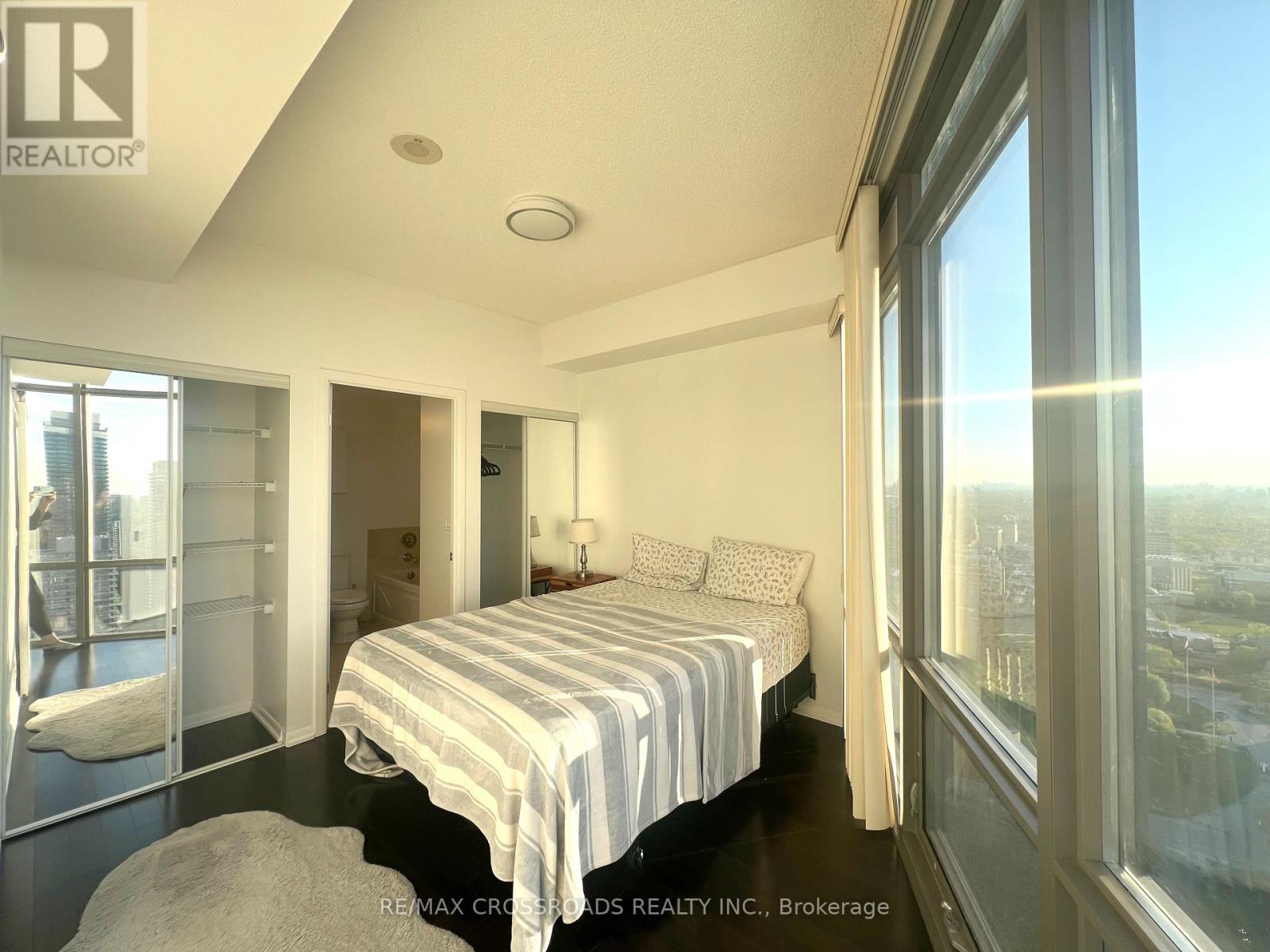 4305 - 832 Bay Street, Toronto, Ontario  M5S 1Z6 - Photo 8 - C12208011