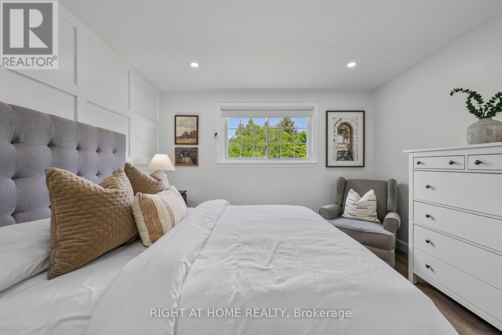 820 Zator Avenue, Pickering (Bay Ridges), Ontario  L1W 1Y1 - Photo 18 - E12207900