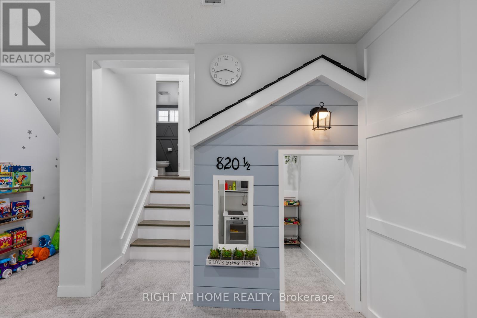 820 Zator Avenue, Pickering (Bay Ridges), Ontario  L1W 1Y1 - Photo 25 - E12207900