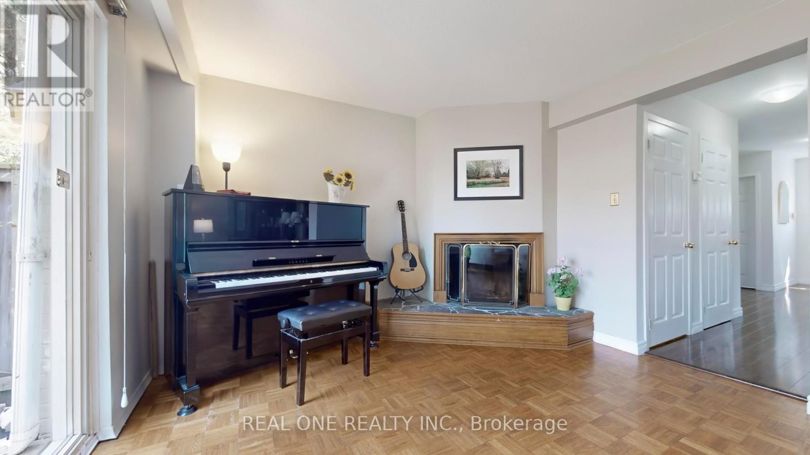 54 Bonis Avenue, Toronto, Ontario  M1T 2V1 - Photo 10 - E12207902