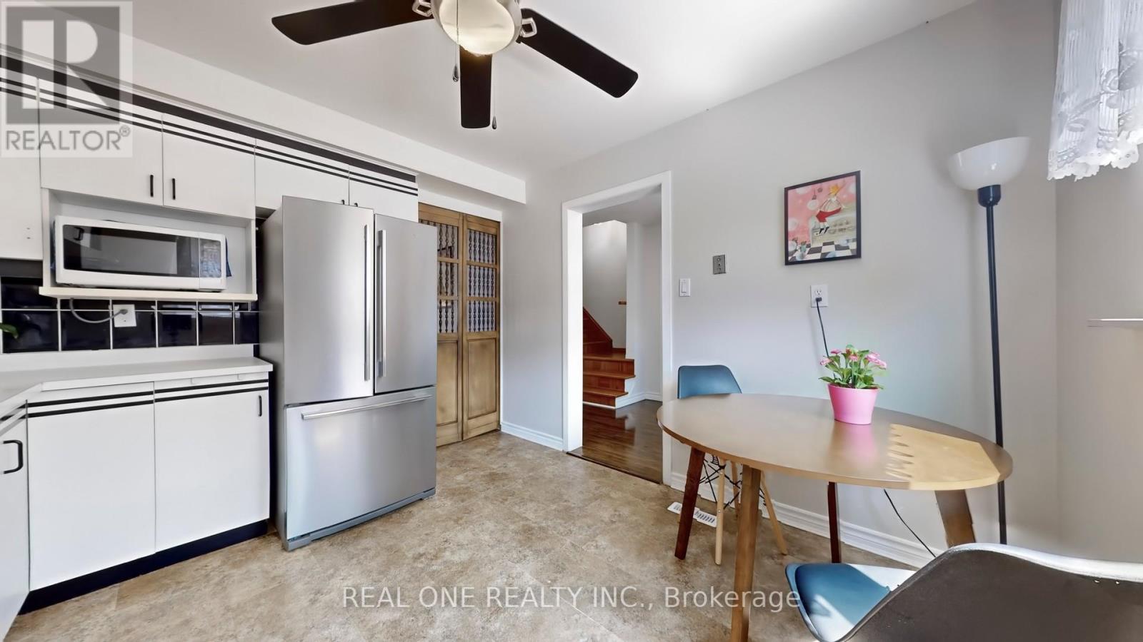 54 Bonis Avenue, Toronto, Ontario  M1T 2V1 - Photo 13 - E12207902
