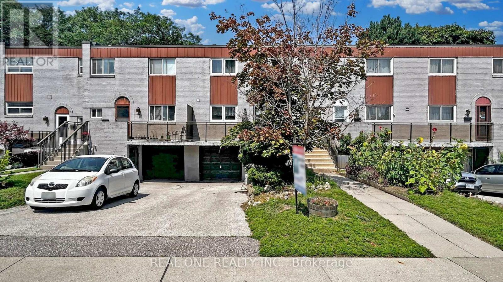 54 Bonis Avenue, Toronto, Ontario  M1T 2V1 - Photo 2 - E12207902