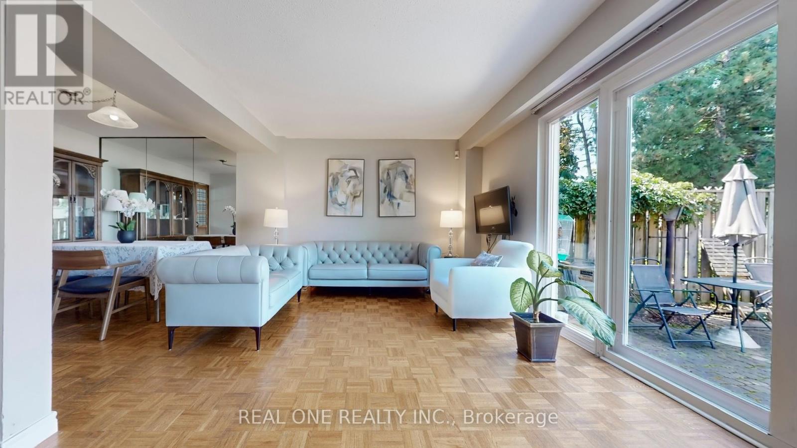 54 Bonis Avenue, Toronto, Ontario  M1T 2V1 - Photo 3 - E12207902