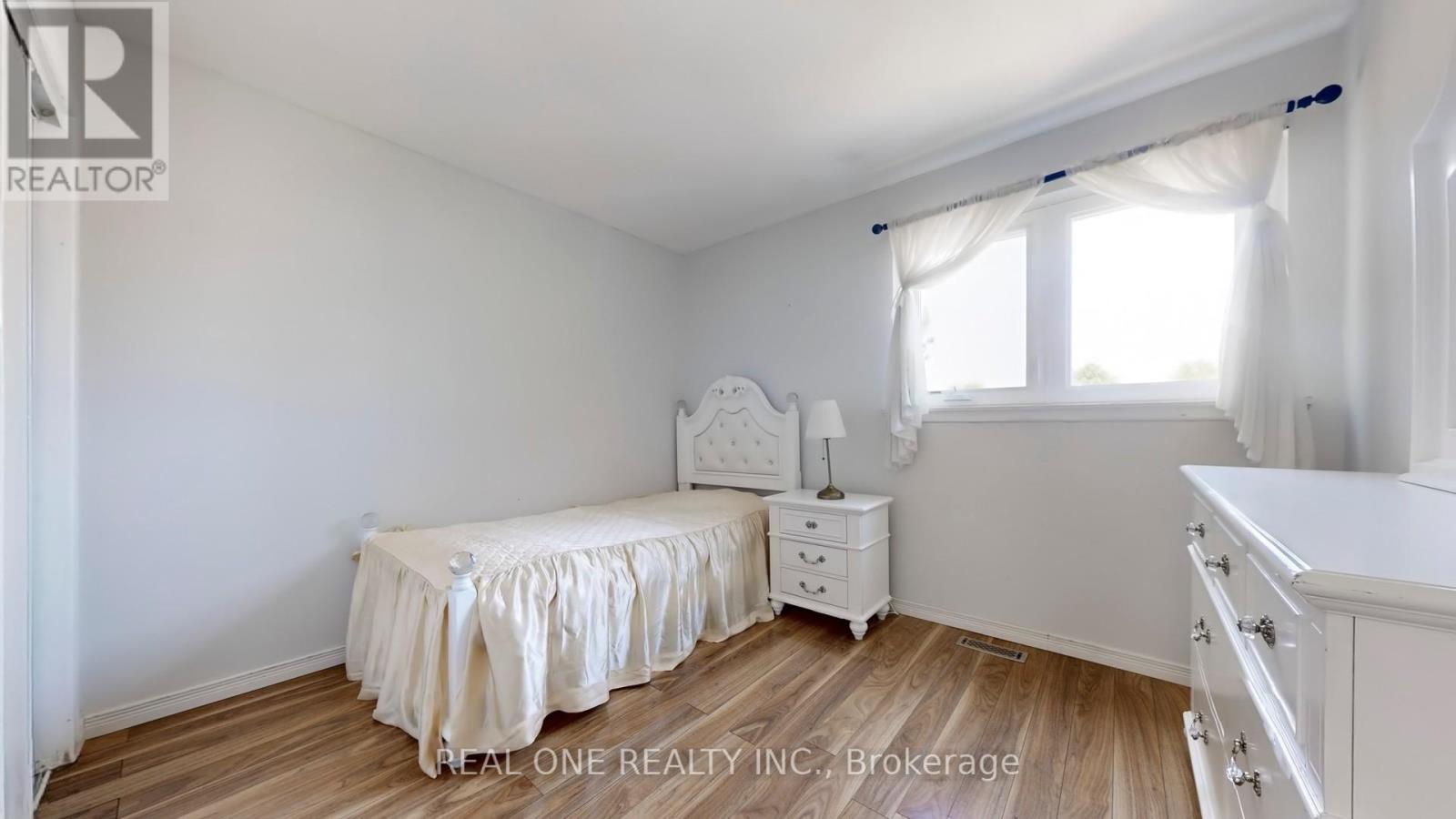 54 Bonis Avenue, Toronto, Ontario  M1T 2V1 - Photo 33 - E12207902