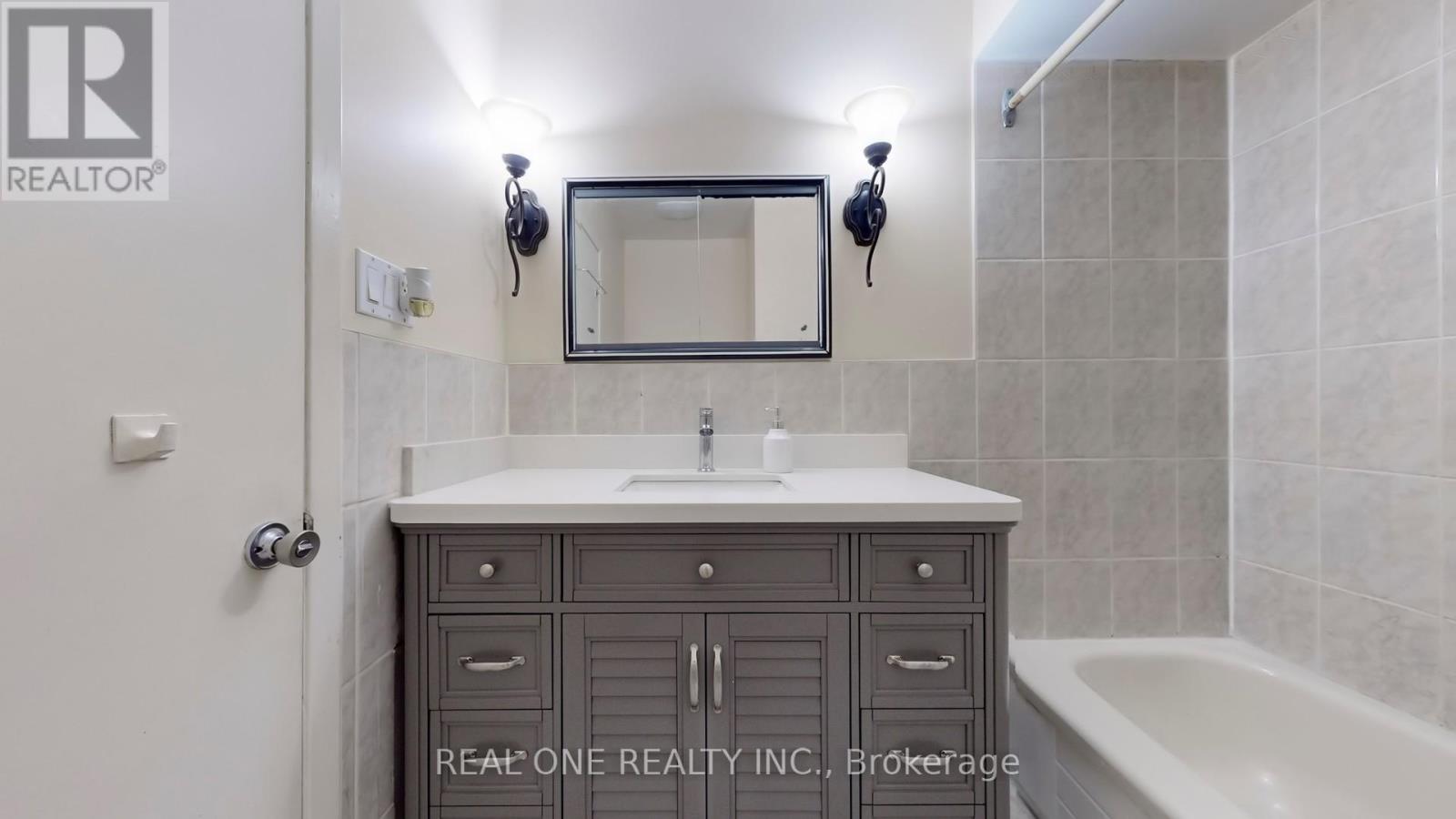 54 Bonis Avenue, Toronto, Ontario  M1T 2V1 - Photo 36 - E12207902