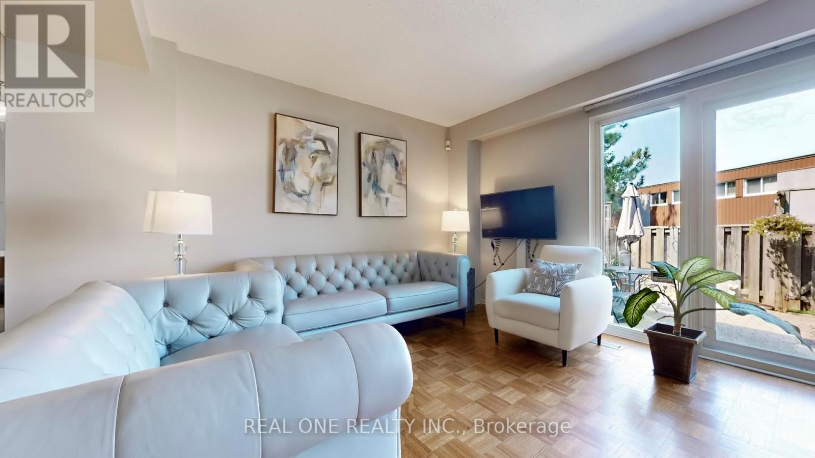 54 Bonis Avenue, Toronto, Ontario  M1T 2V1 - Photo 6 - E12207902