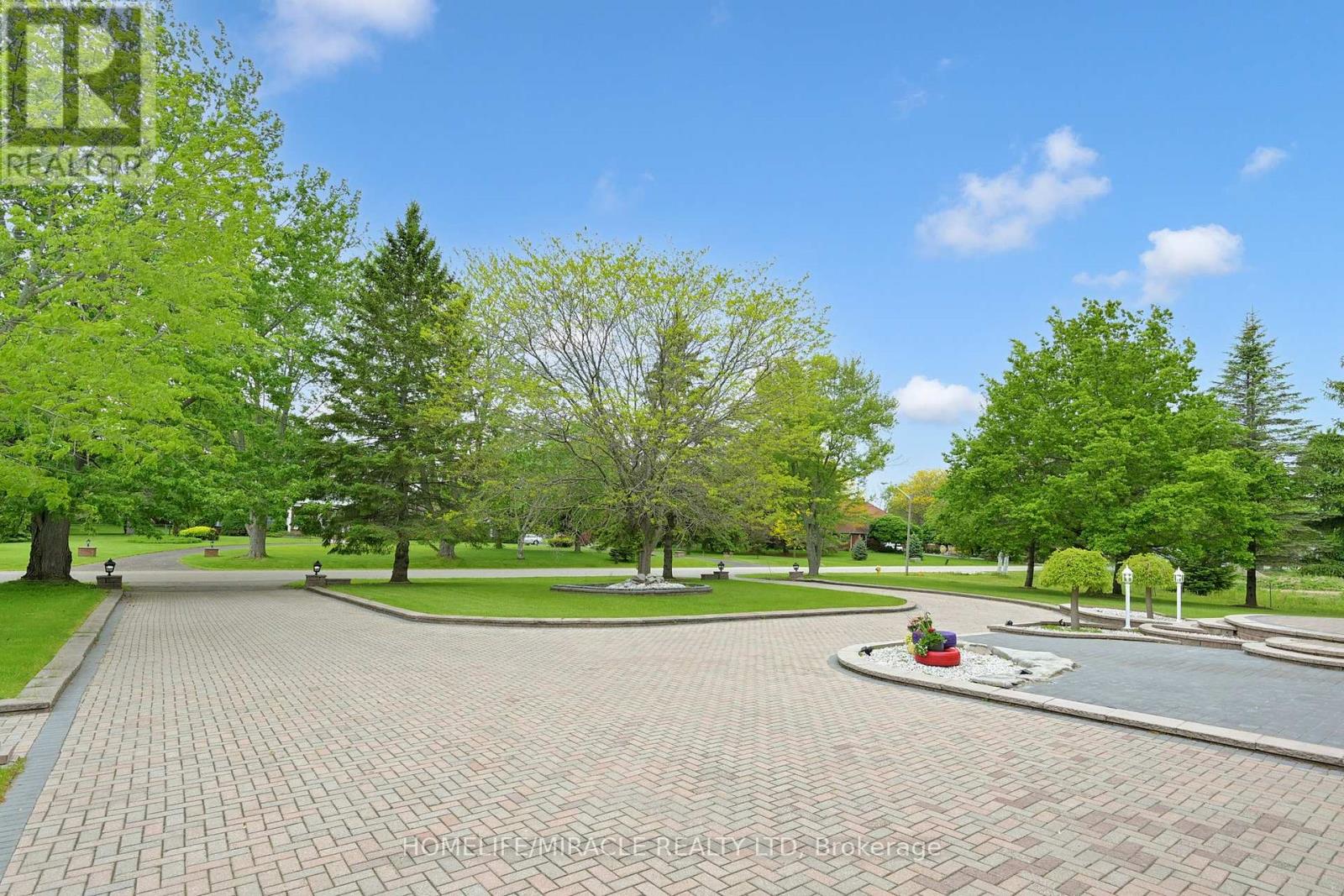 9 Bunting Court, Ajax (Central West), Ontario  L1T 3S5 - Photo 7 - E12207923