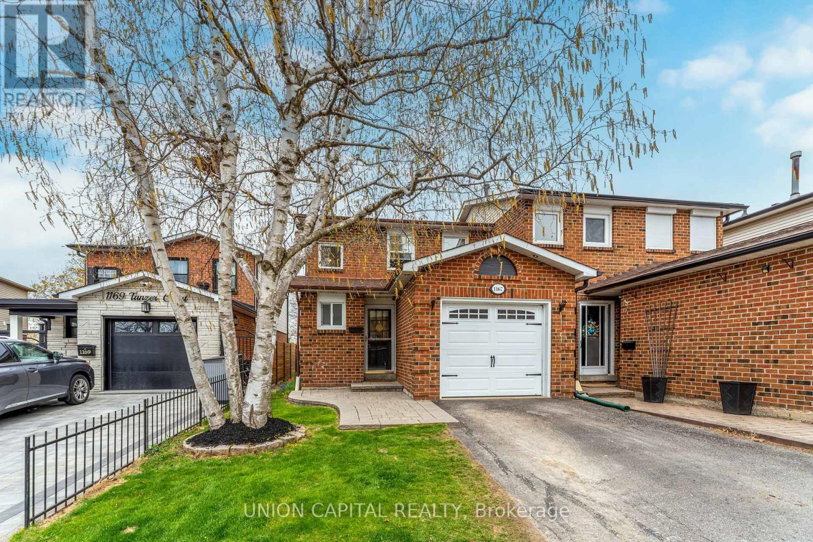 1167 Tanzer Court, Pickering (Bay Ridges), Ontario  L1W 3S7 - Photo 1 - E12207940