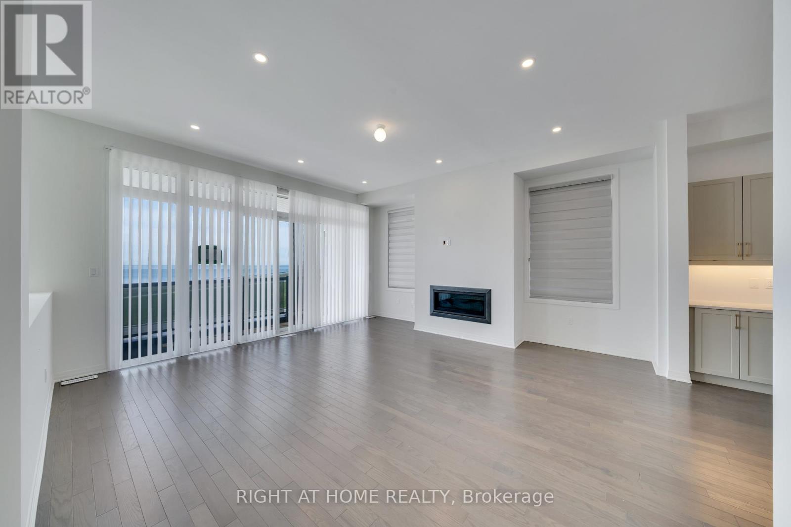 275 Port Darlington Road, Clarington (Bowmanville), Ontario  L1C 4B1 - Photo 12 - E12207970