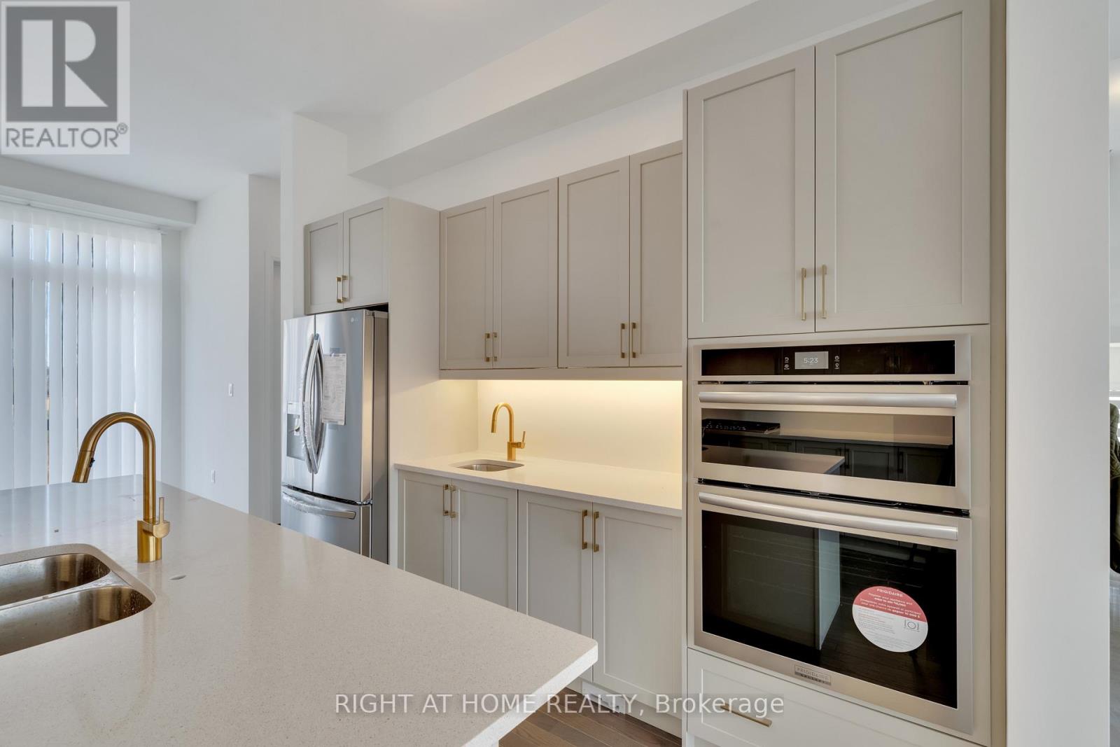 275 Port Darlington Road, Clarington (Bowmanville), Ontario  L1C 4B1 - Photo 18 - E12207970