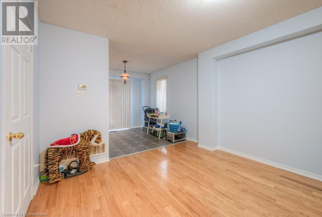 5134 Des Jardines Drive, Burlington, Ontario  L7L 6L7 - Photo 11 - 40705214