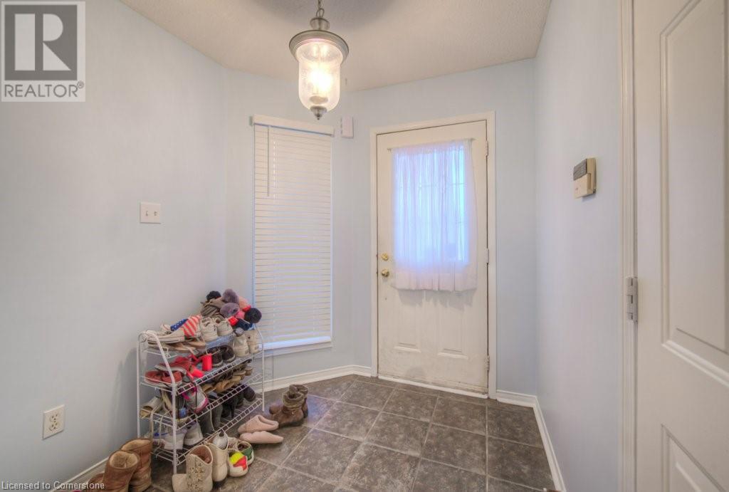 5134 Des Jardines Drive, Burlington, Ontario  L7L 6L7 - Photo 6 - 40705214