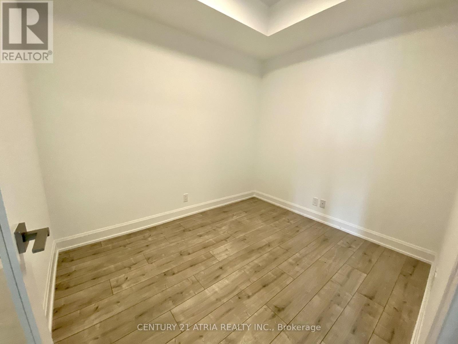 211 - 38 Water Walk Drive, Markham, Ontario  L3R 6M8 - Photo 4 - N12207801