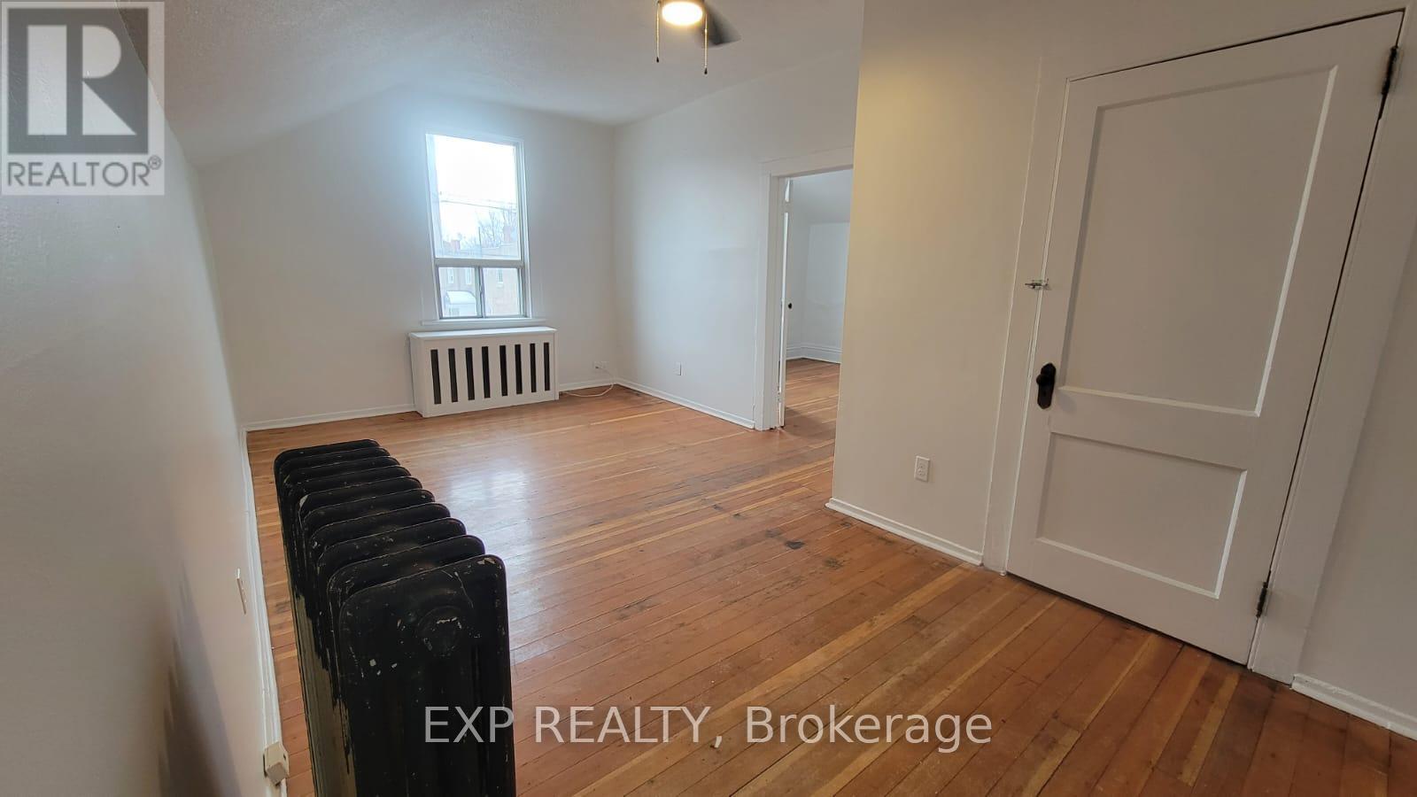 4 - 112 High Street, Georgina, Ontario  L0E 1R0 - Photo 3 - N12208018