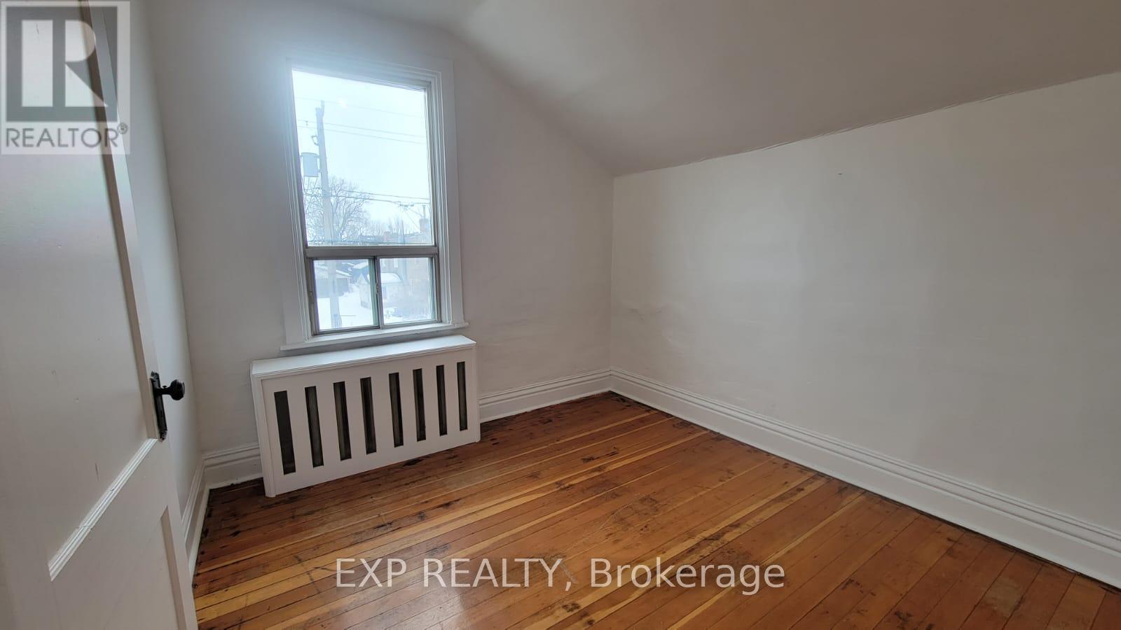 4 - 112 High Street, Georgina, Ontario  L0E 1R0 - Photo 4 - N12208018