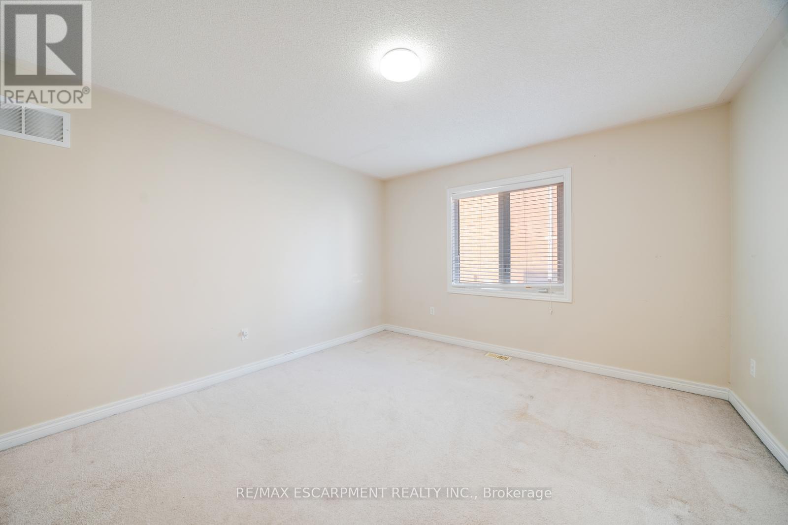 23 Grubin Avenue, Whitchurch-Stouffville, Ontario  L4A 0C4 - Photo 38 - N12208023