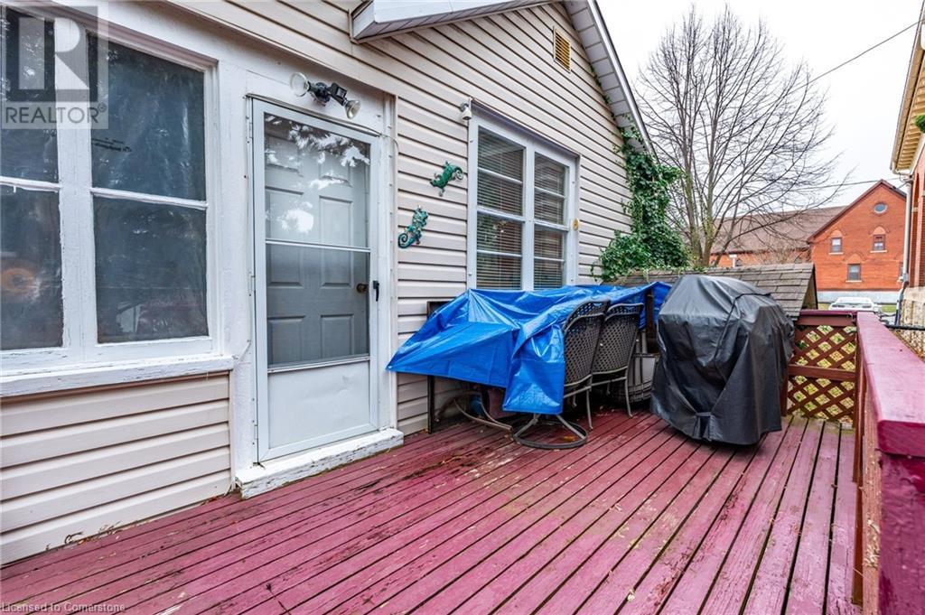 35 Ontario Street, Grimsby, Ontario  L3M 3H2 - Photo 10 - 40739233