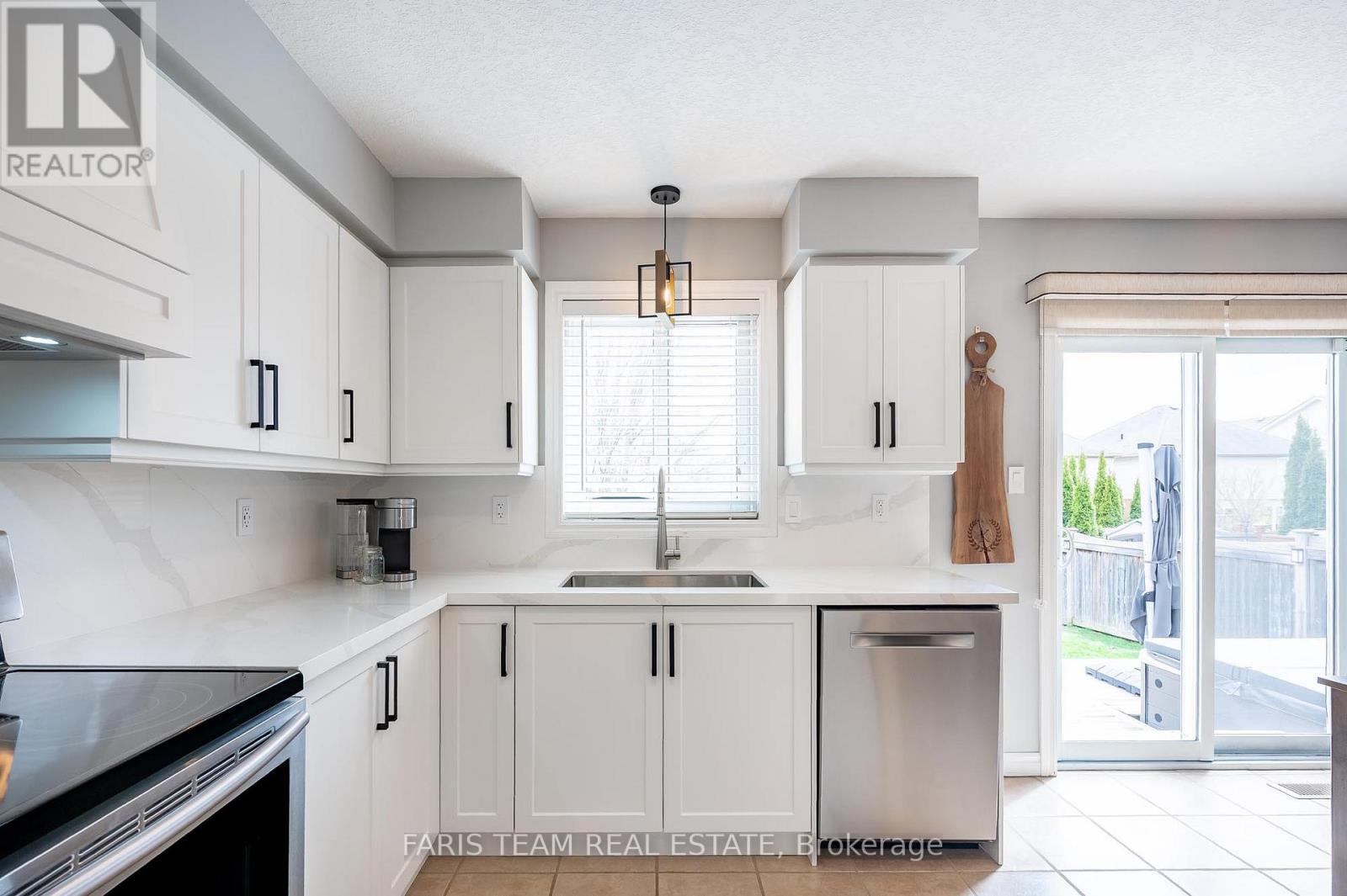 191 Birkhall Place, Barrie, Ontario  L4N 0K9 - Photo 6 - S12207773