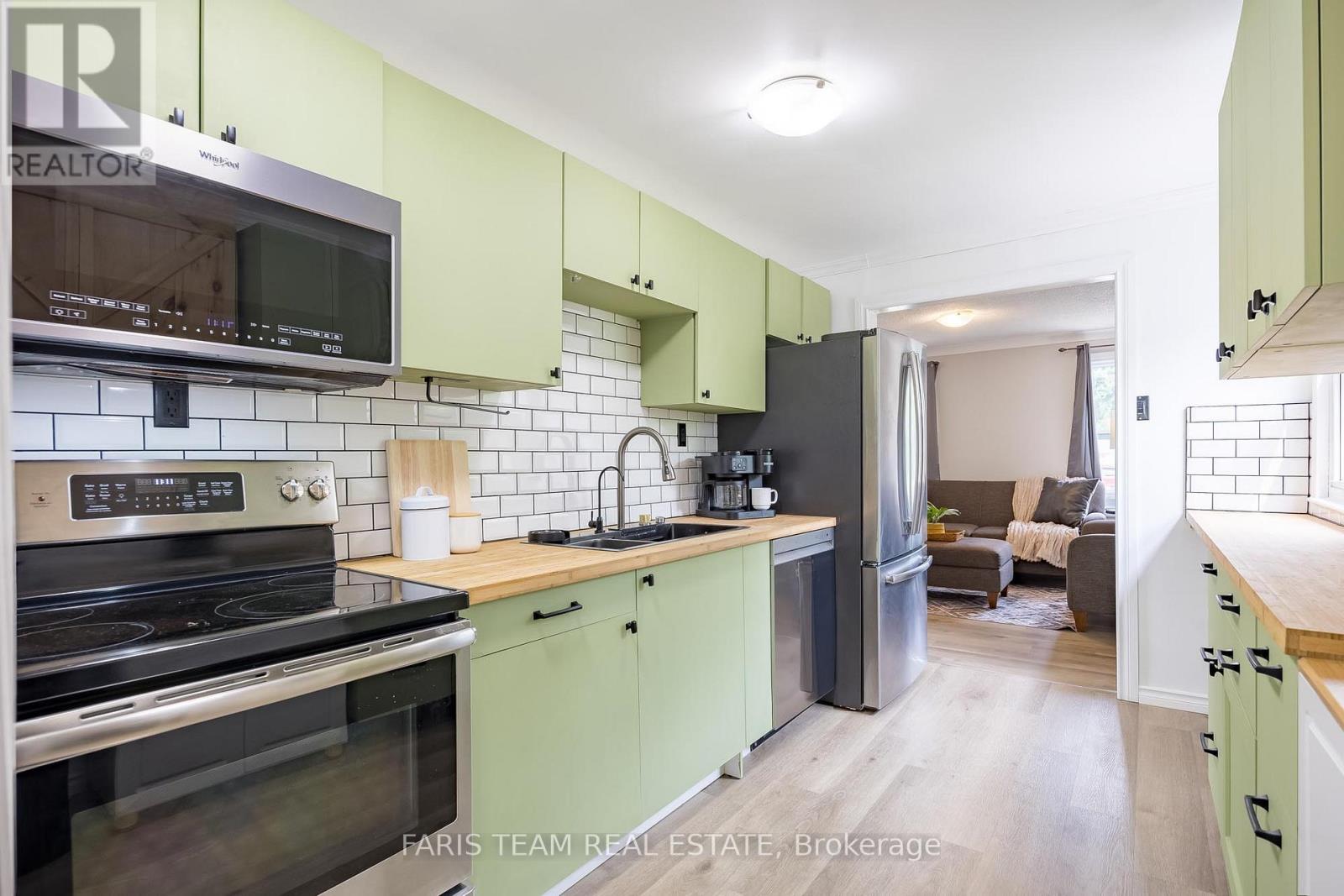 301 Mary Street, Orillia, Ontario  L3V 3E9 - Photo 6 - S12207820