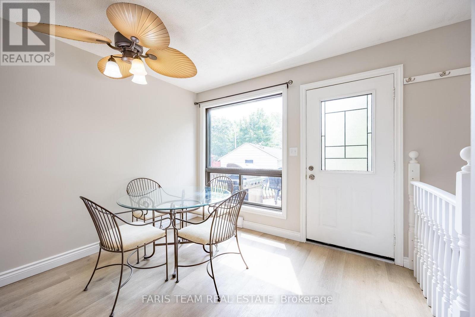 301 Mary Street, Orillia, Ontario  L3V 3E9 - Photo 7 - S12207820