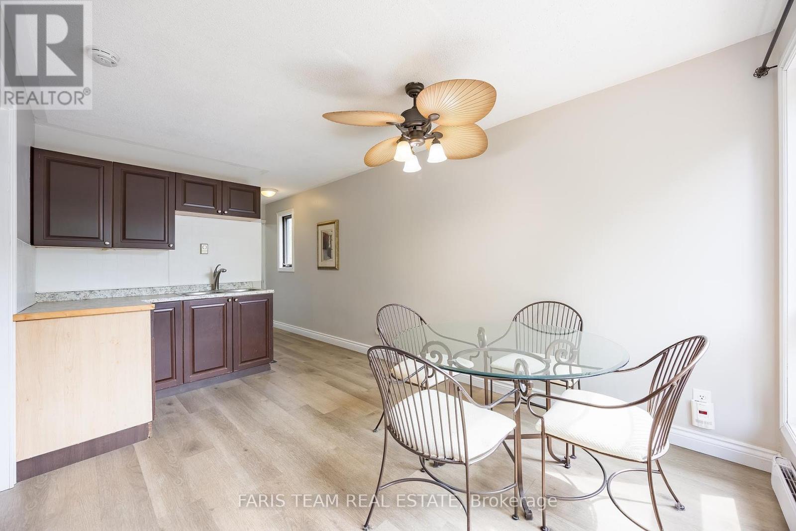 301 Mary Street, Orillia, Ontario  L3V 3E9 - Photo 8 - S12207820