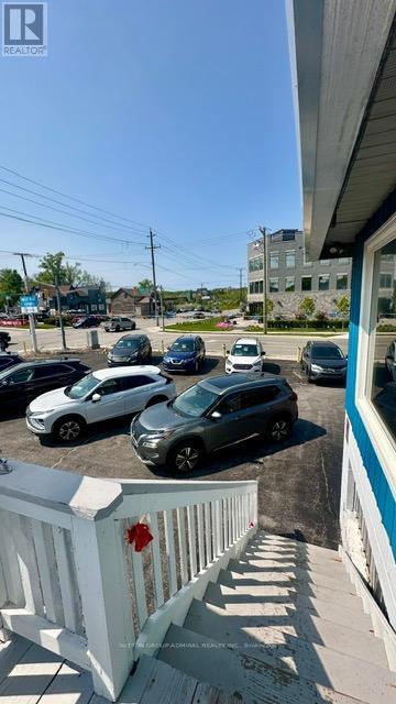 119 Bradford Street, Barrie, Ontario  L4N 3B2 - Photo 6 - S12207950