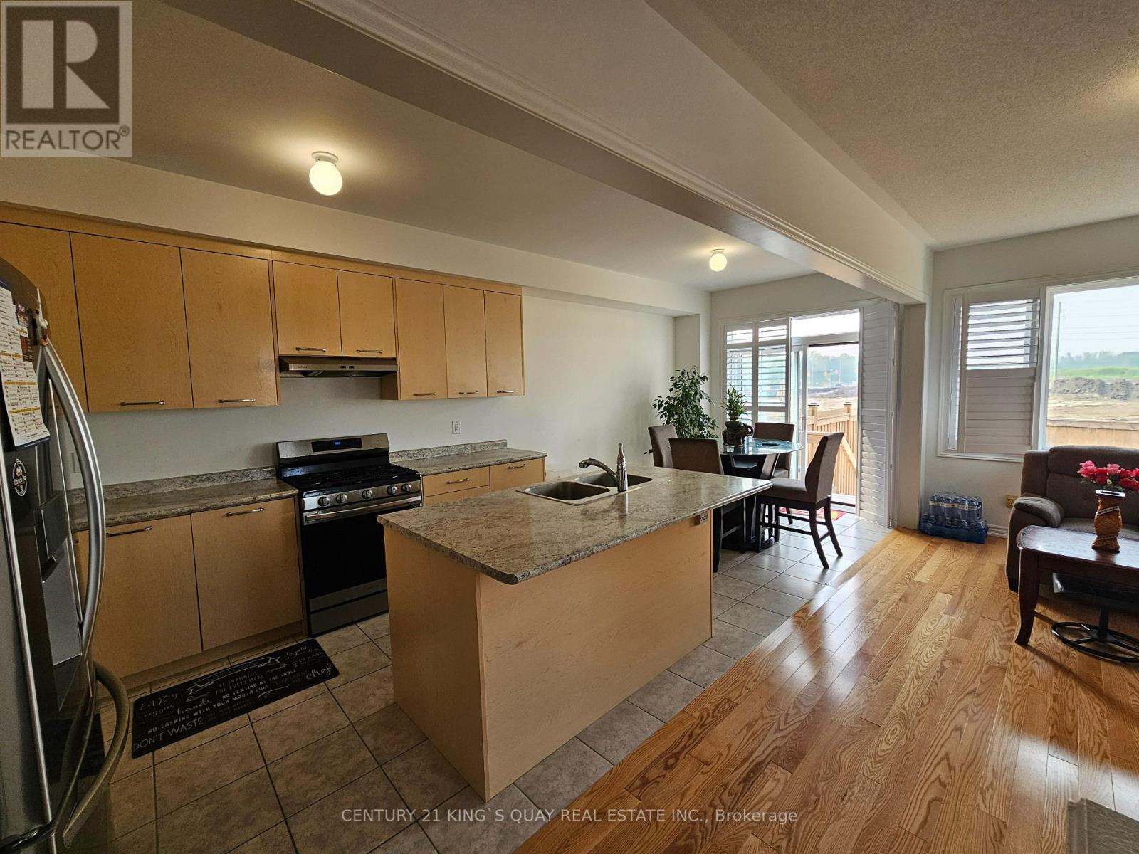 54 Peter Hogg Court, Whitby, Ontario  L1P 0N2 - Photo 10 - E12206267