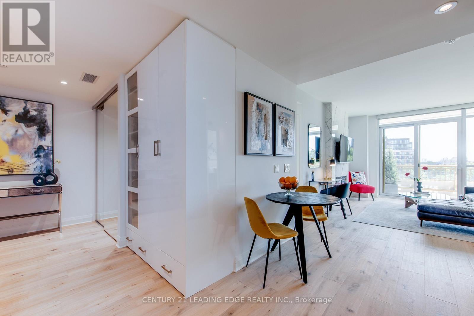 706 - 151 Avenue Road, Toronto, Ontario  M5R 0B8 - Photo 3 - C12084983