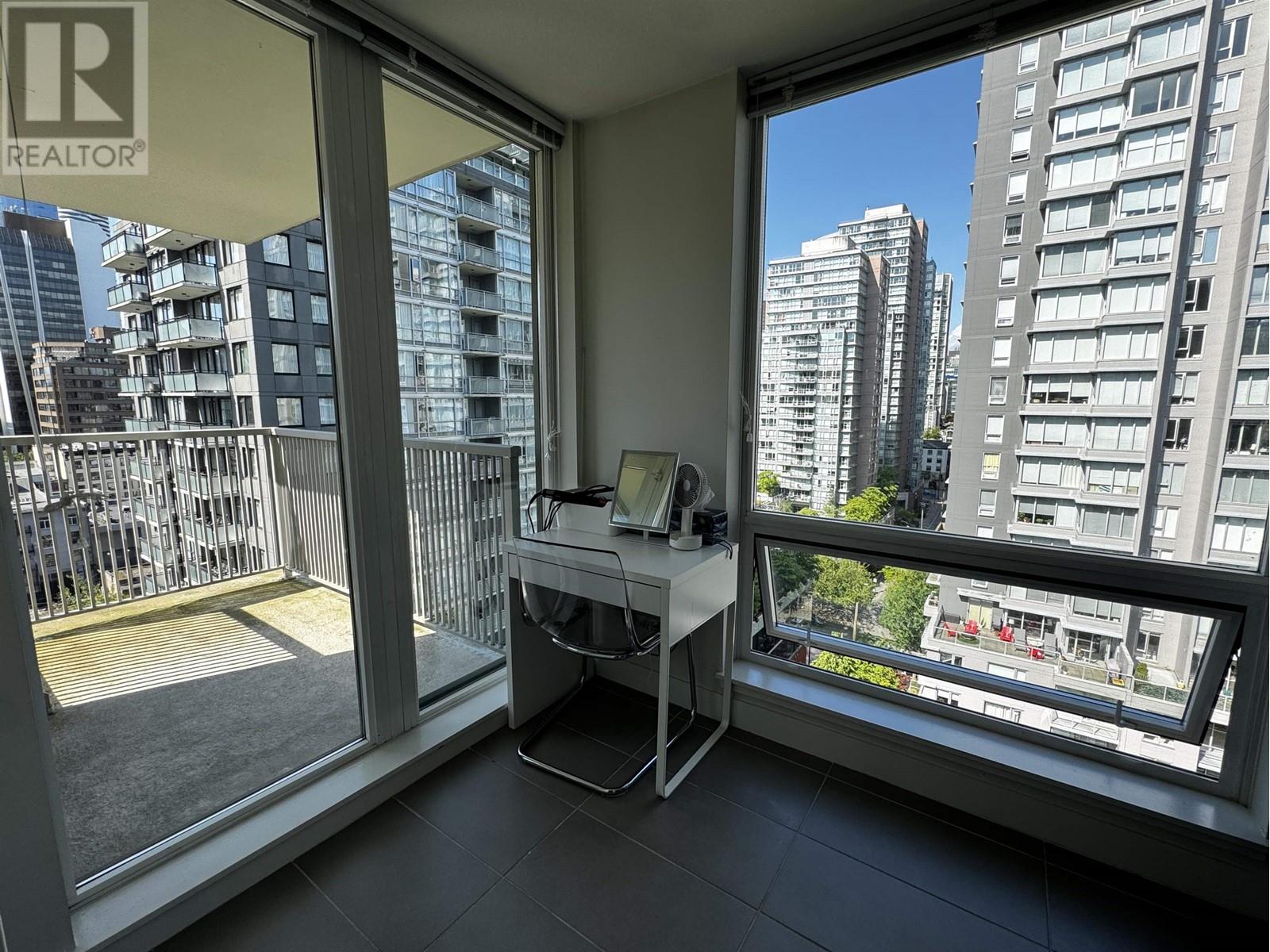1705 1055 Richards Street, Vancouver, British Columbia  V6B 0C2 - Photo 7 - R3005040