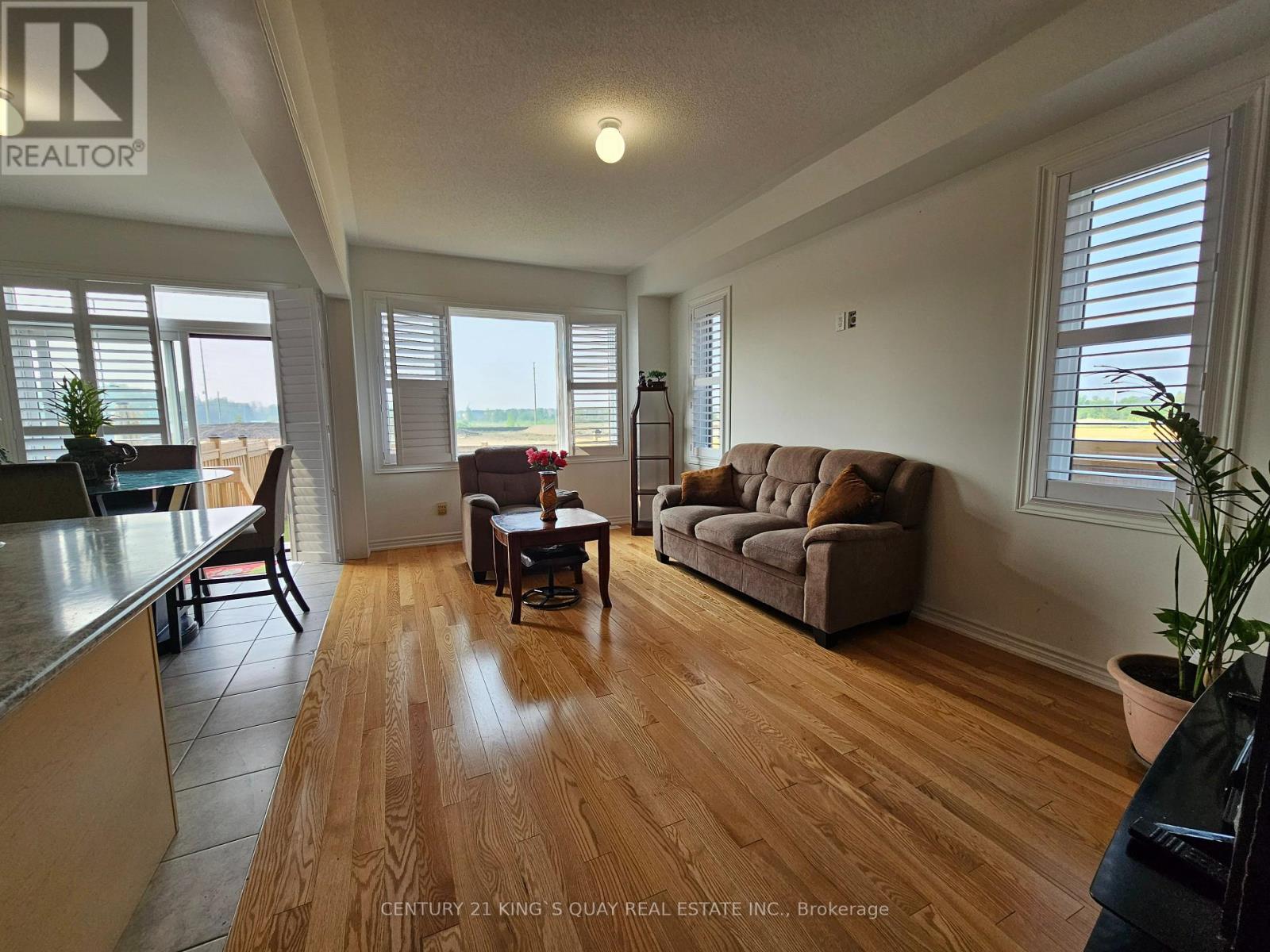54 Peter Hogg Court, Whitby, Ontario  L1P 0N2 - Photo 9 - E12206267