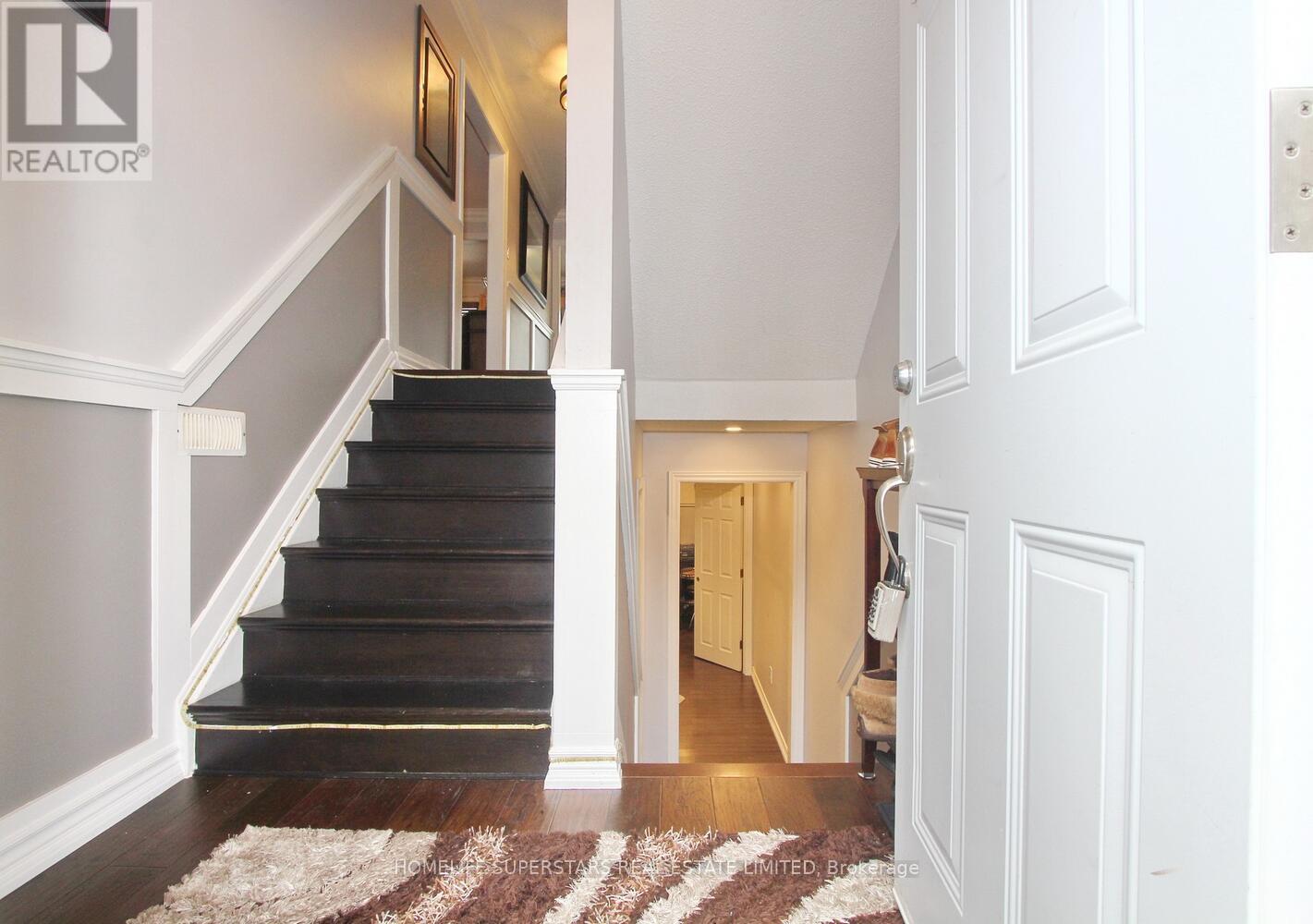76 Morley Crescent, Brampton, Ontario  L6S 3K8 - Photo 3 - W12205201