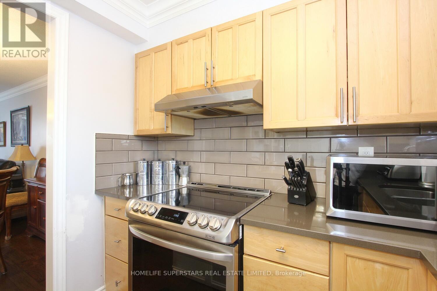 76 Morley Crescent, Brampton, Ontario  L6S 3K8 - Photo 17 - W12205201